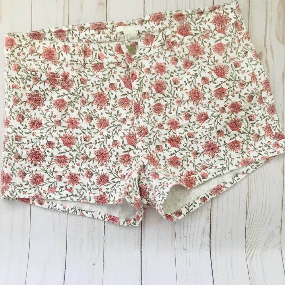 H&M Floral Denim Shorts SZ 10